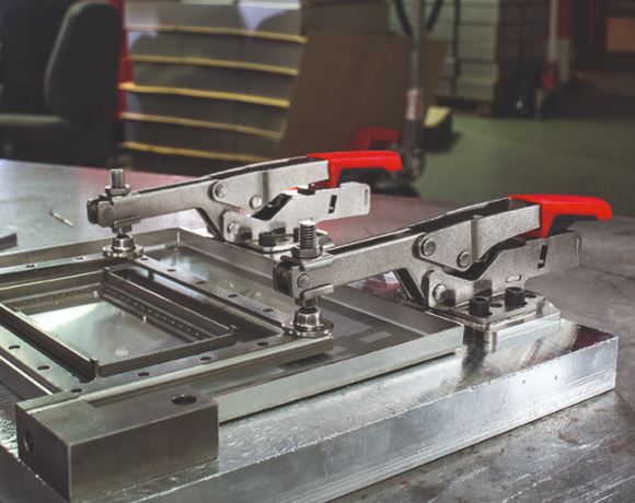 Bessey Auto adjust toggle clamp, horizontal low profile, flanged base STC-HH20